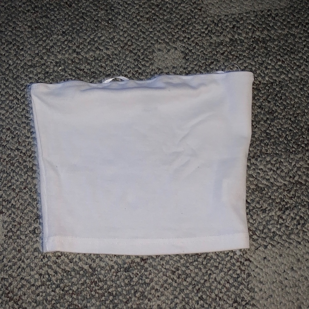 White tube top from Shein. Great condition.